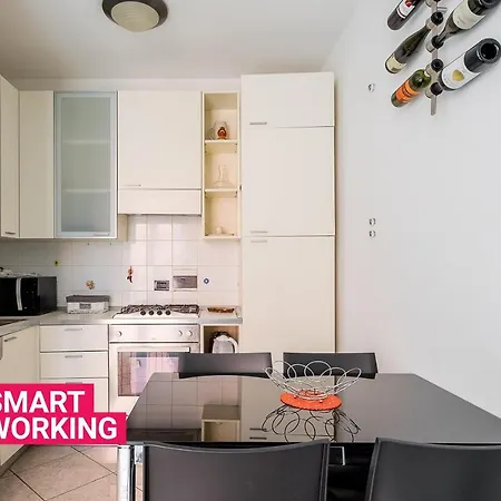 Apartment Sotto I Portici Di Via Pietralata By Wonderful Italy